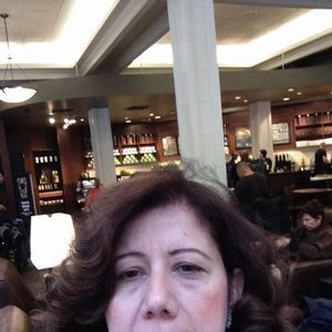 Meet your Posher, Elizabeth